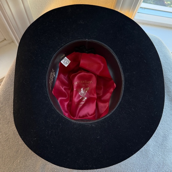 Black Felt Hat w/Red Band & Accents. American Hat Co Cowboy/Western. Size 6 5/8.